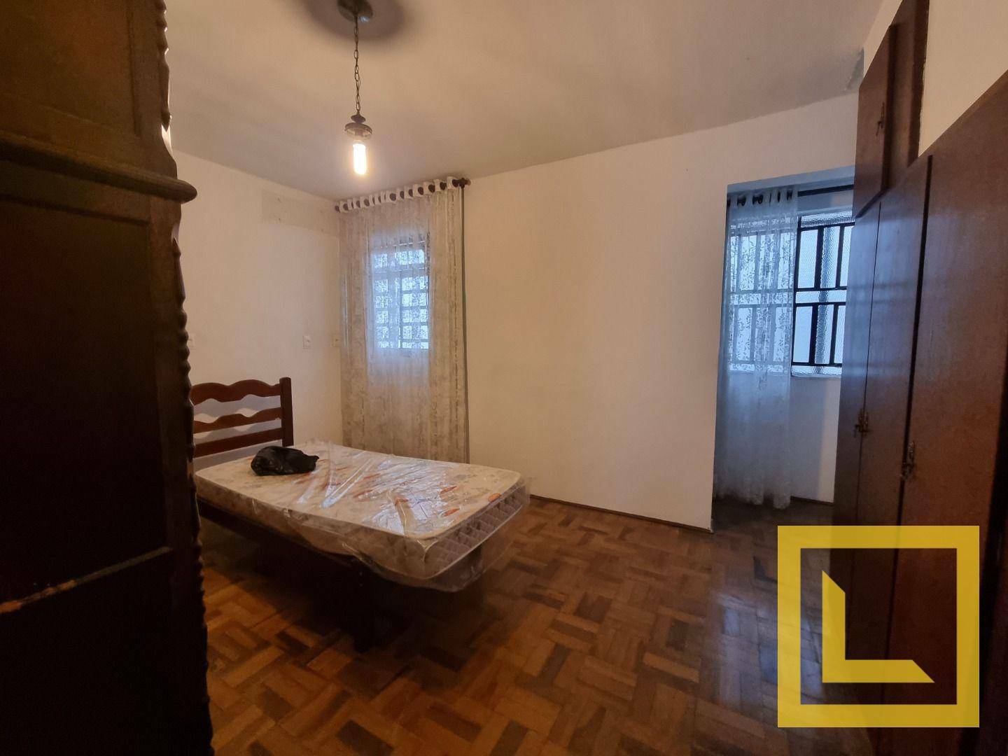 Casa à venda com 3 quartos, 389m² - Foto 8