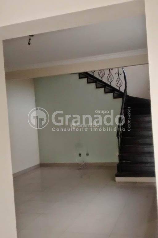 Casa à venda com 8 quartos, 550m² - Foto 22