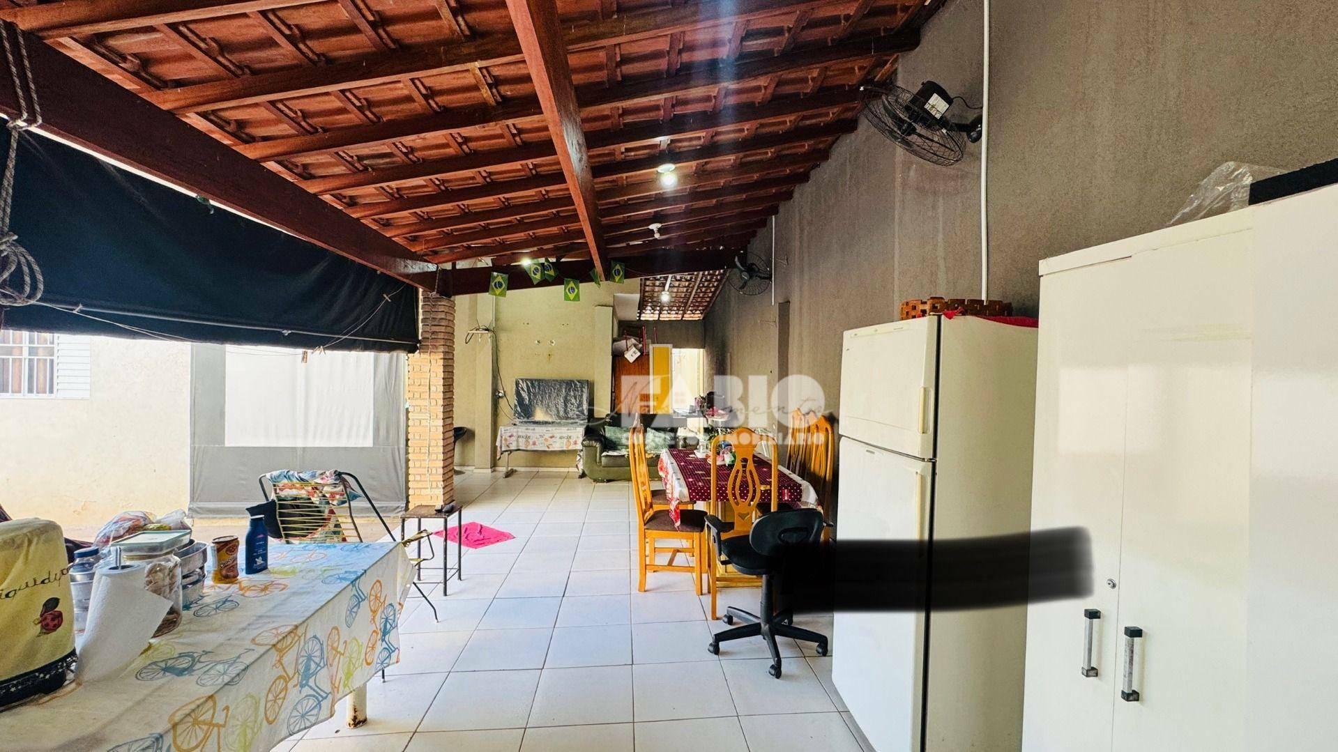 Casa à venda com 3 quartos, 250m² - Foto 17