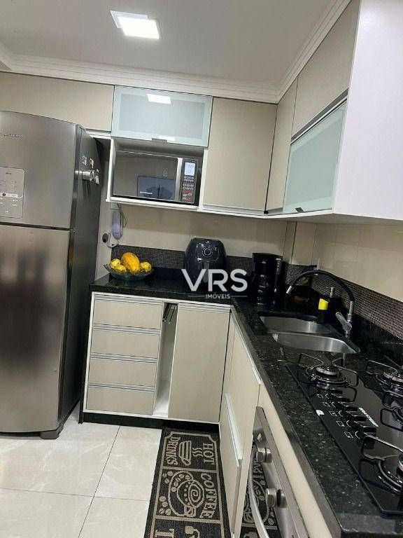 Apartamento à venda com 2 quartos, 90m² - Foto 23