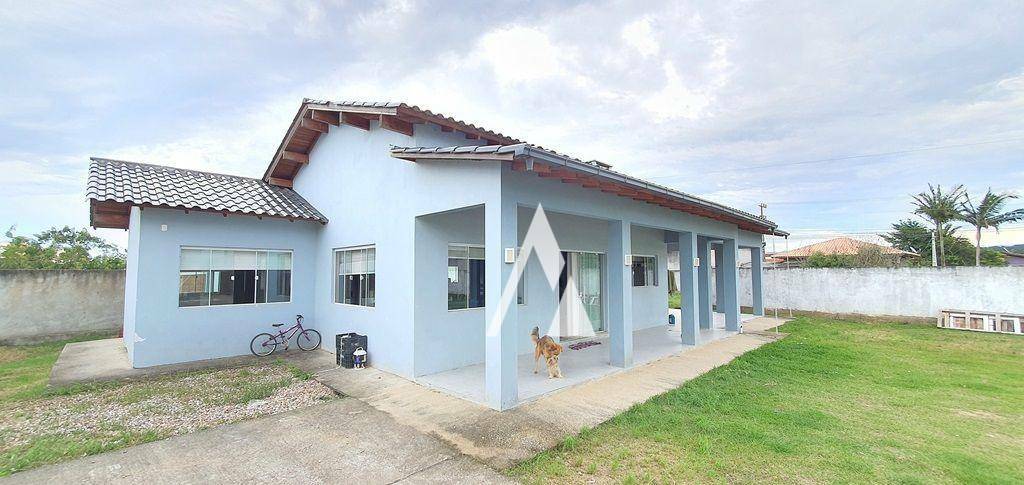 Casa à venda com 4 quartos, 166m² - Foto 1