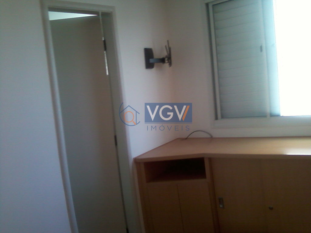 Apartamento à venda com 3 quartos, 74m² - Foto 4