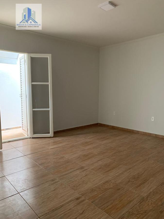 Sobrado à venda com 3 quartos, 201m² - Foto 4