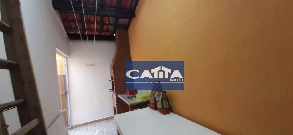 Casa à venda com 2 quartos, 70m² - Foto 6