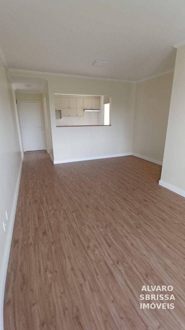 Apartamento para alugar com 2 quartos, 73m² - Foto 8