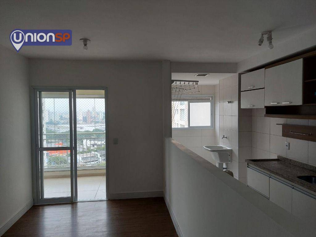 Apartamento à venda com 2 quartos, 65m² - Foto 2