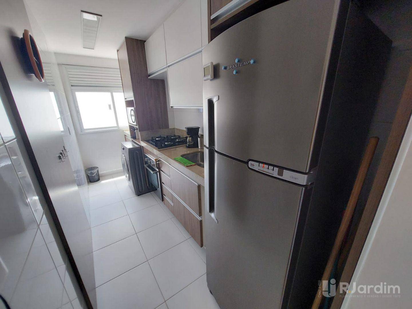 Apartamento para alugar com 2 quartos, 85m² - Foto 15