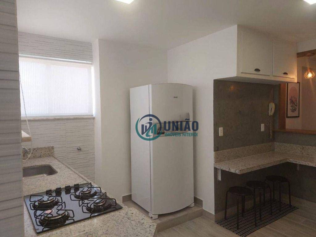 Apartamento à venda com 2 quartos, 80m² - Foto 4