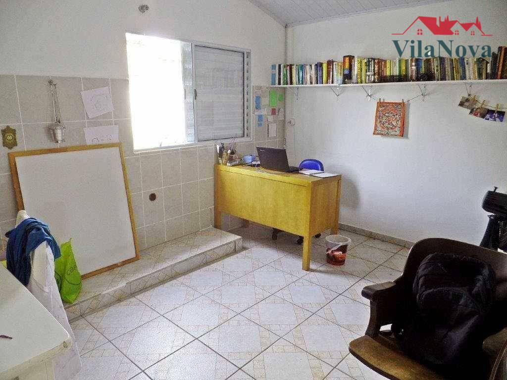 Casa à venda com 6 quartos, 213m² - Foto 6