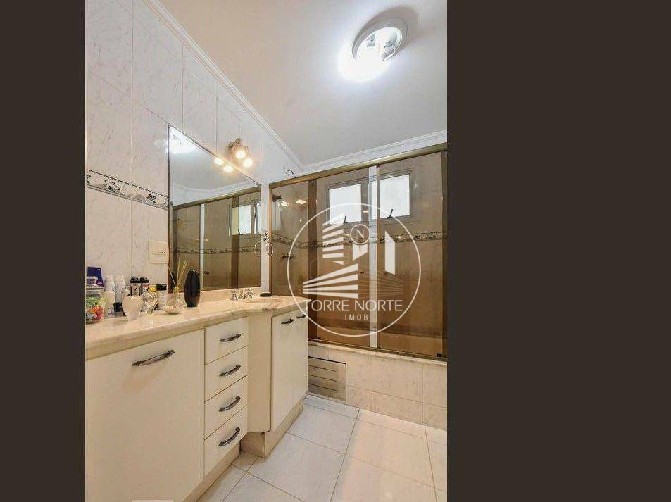 Apartamento à venda com 3 quartos, 143m² - Foto 4