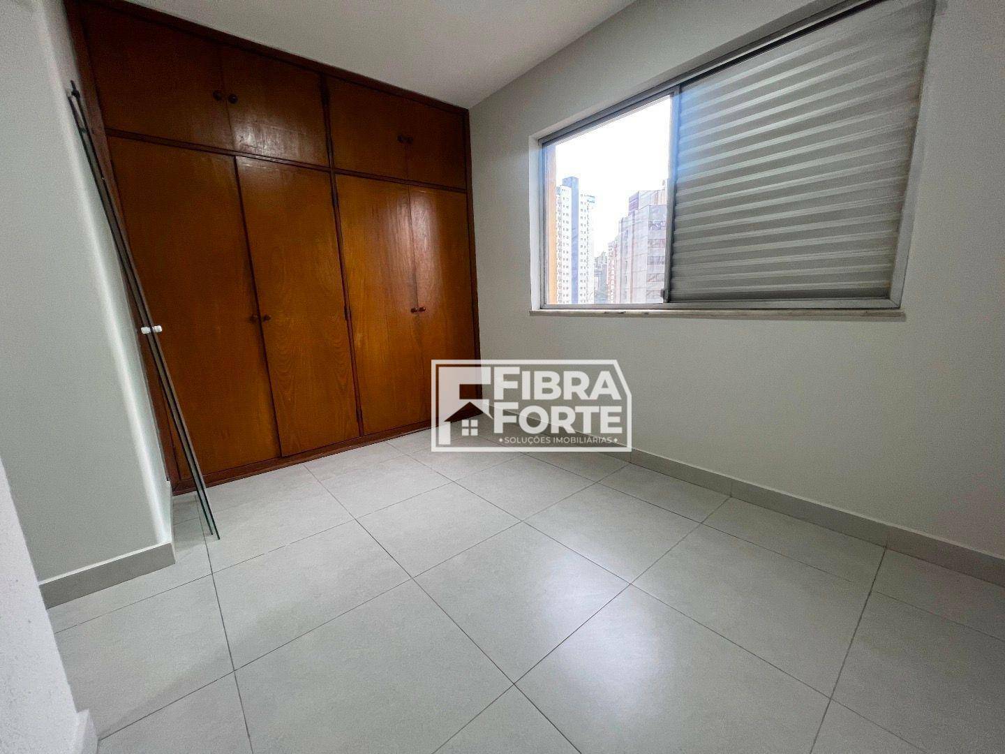 Apartamento para alugar com 1 quarto, 40m² - Foto 11