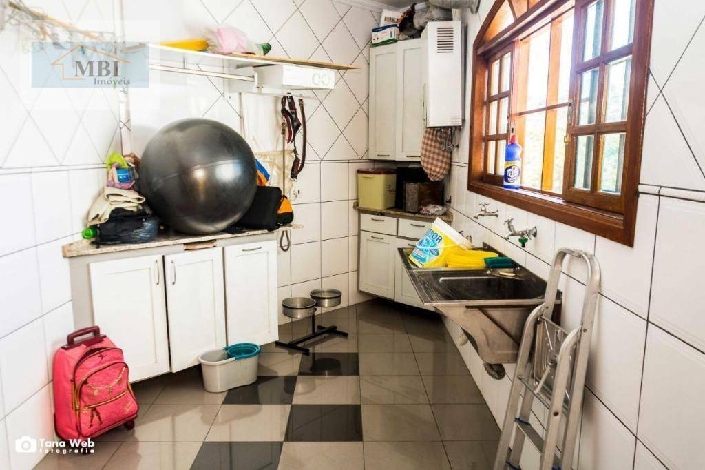 Sobrado à venda com 4 quartos, 1m² - Foto 14