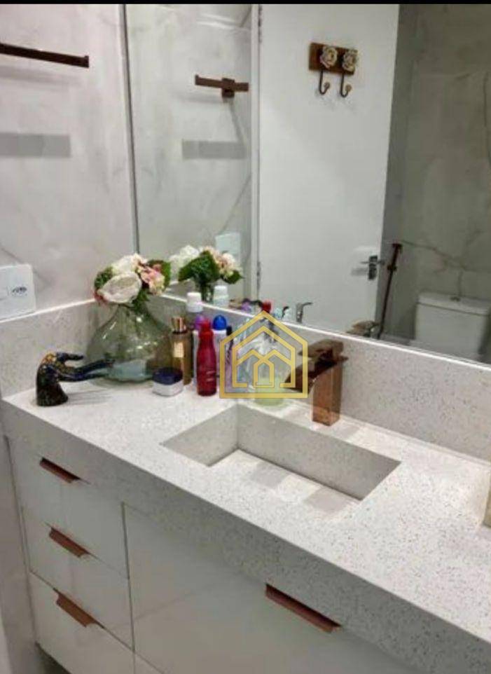 Apartamento à venda com 3 quartos, 122m² - Foto 2