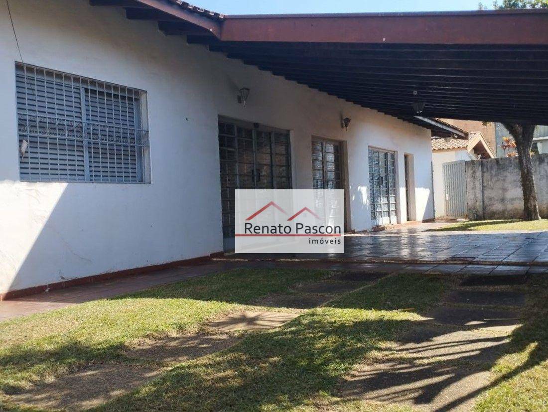 Casa à venda com 3 quartos, 389m² - Foto 1