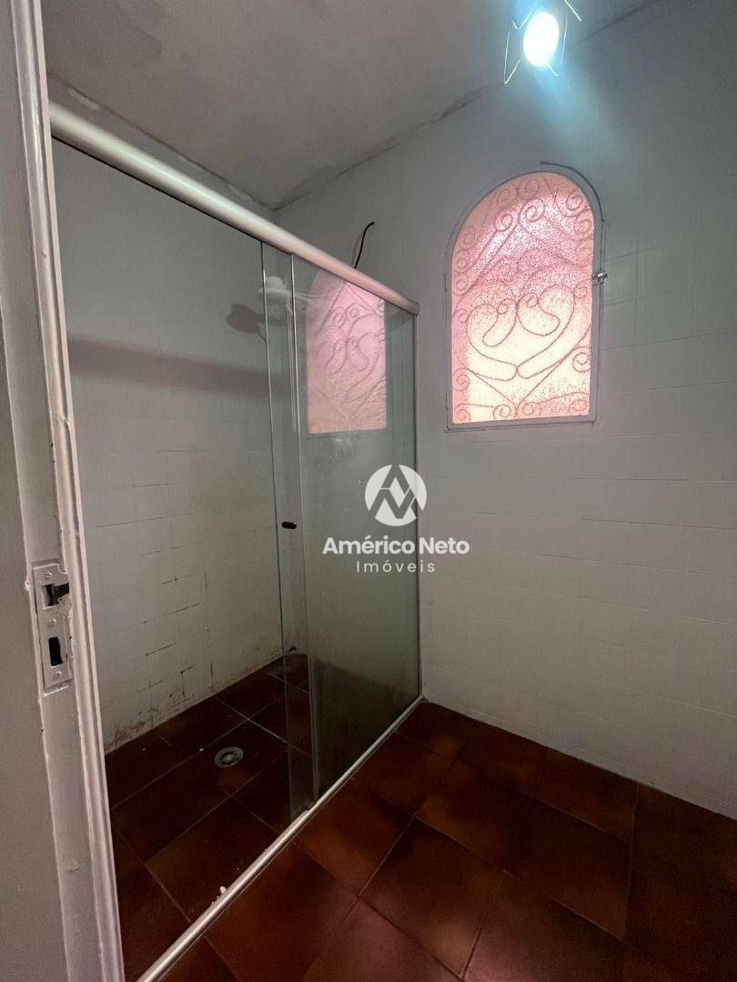 Sobrado para alugar com 4 quartos, 300m² - Foto 12