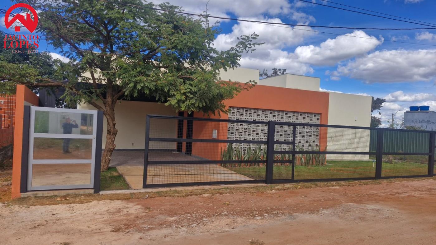 Casa de Condomínio à venda com 4 quartos, 295m² - Foto 1
