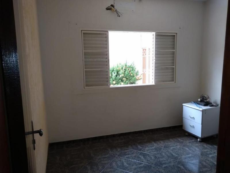 Casa à venda com 3 quartos, 220m² - Foto 26