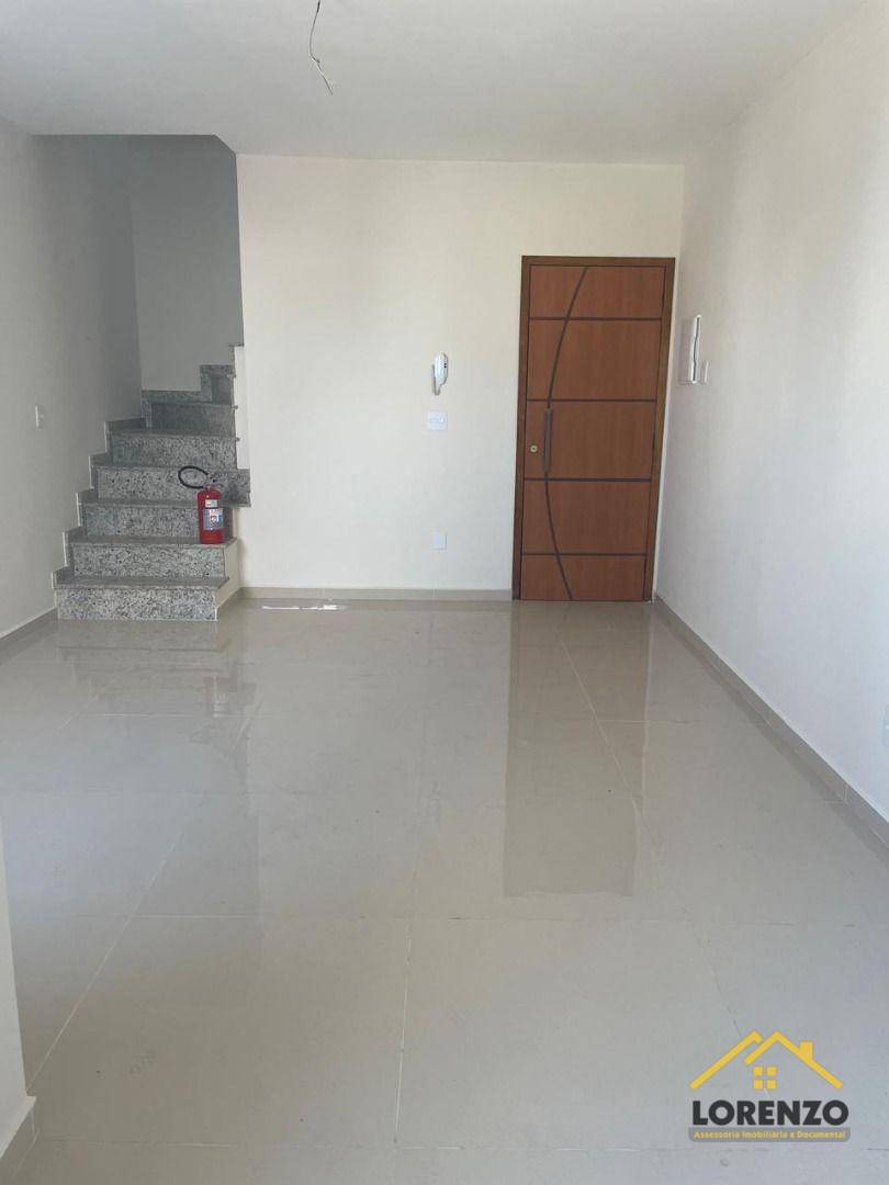 Cobertura à venda com 2 quartos, 124m² - Foto 2