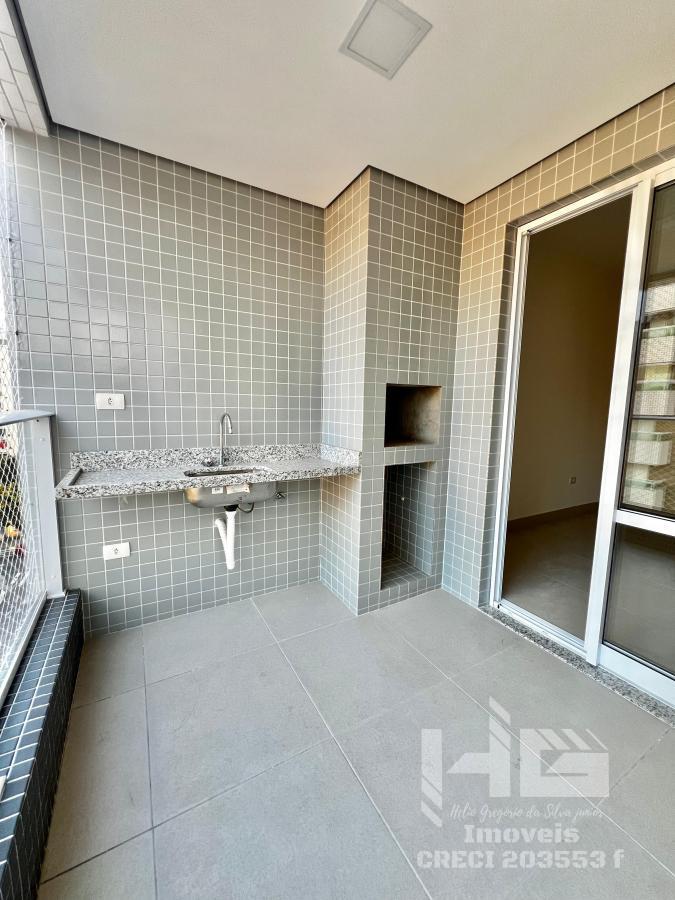 Apartamento à venda com 2 quartos, 70m² - Foto 2