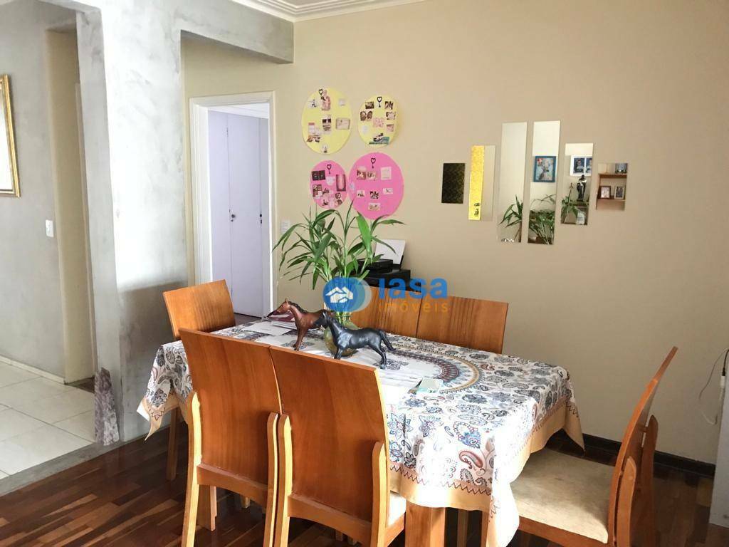 Apartamento à venda com 3 quartos, 192m² - Foto 7