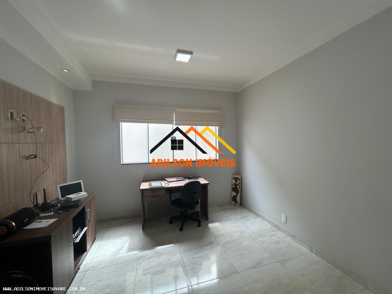 Casa à venda com 4 quartos, 364m² - Foto 11