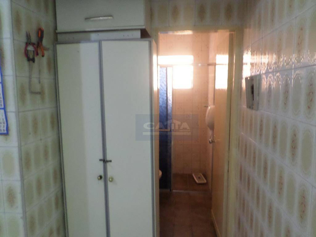 Sobrado à venda com 8 quartos, 300m² - Foto 4