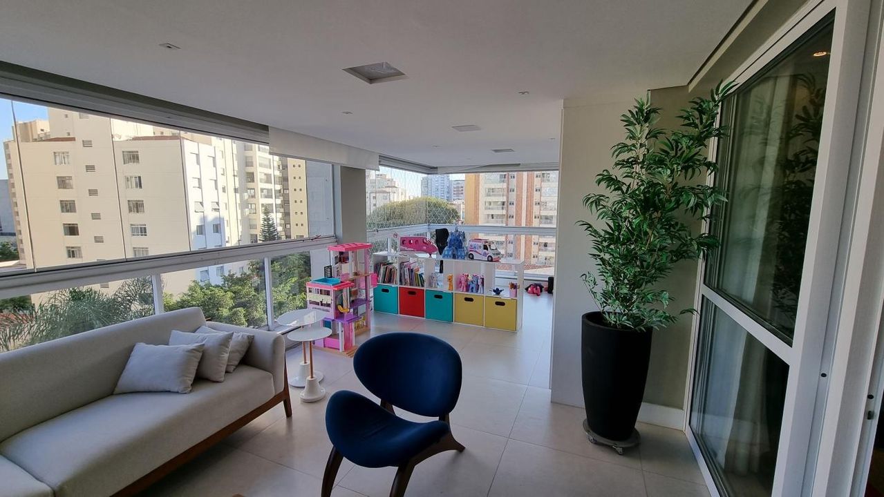 Apartamento à venda com 4 quartos, 250m² - Foto 6