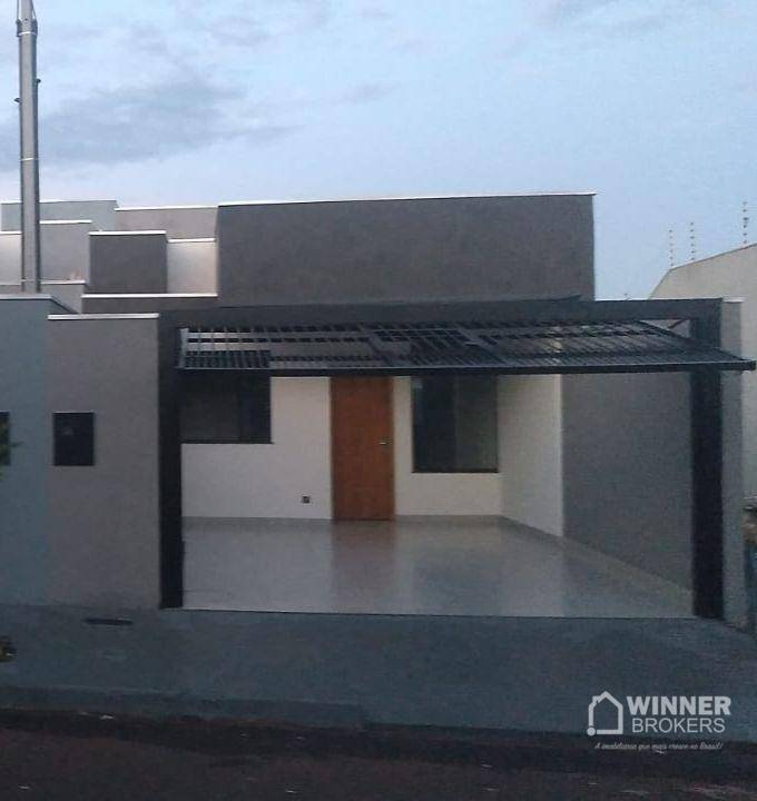 Casa à venda com 3 quartos, 76m² - Foto 1