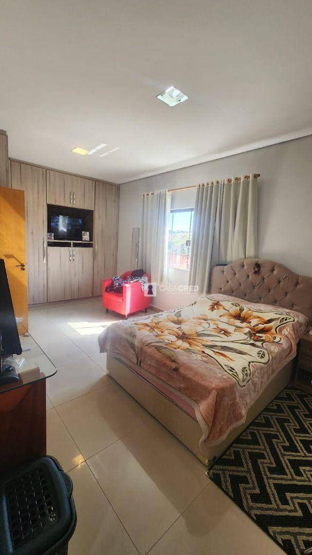 Casa à venda com 3 quartos, 175m² - Foto 7