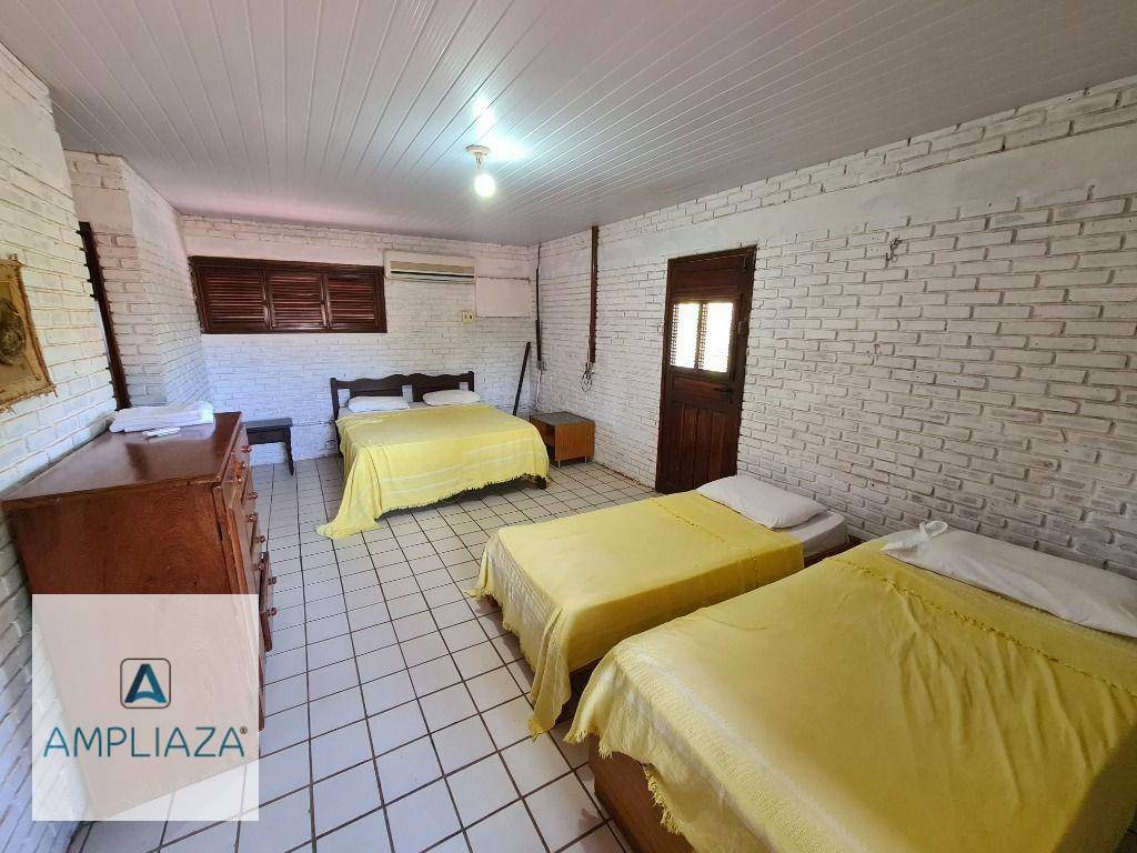 Casa à venda com 4 quartos, 300m² - Foto 11