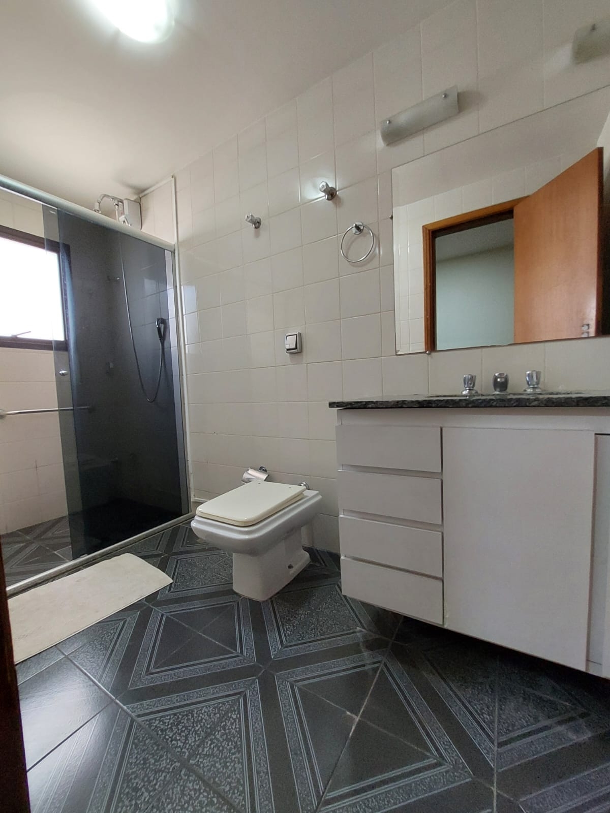 Apartamento à venda com 3 quartos - Foto 9