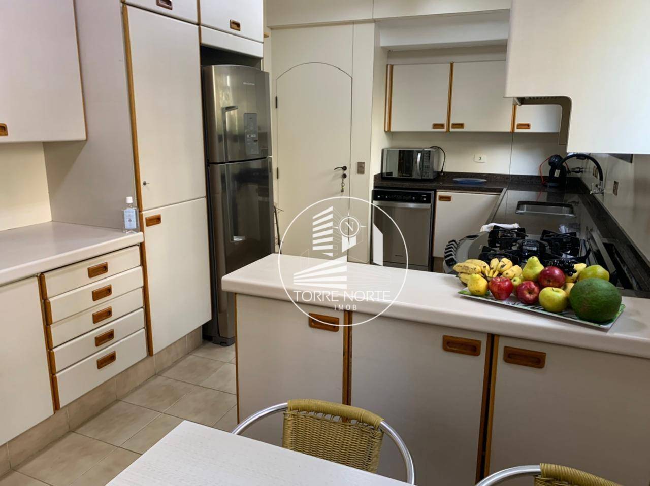 Apartamento à venda com 4 quartos, 267m² - Foto 21