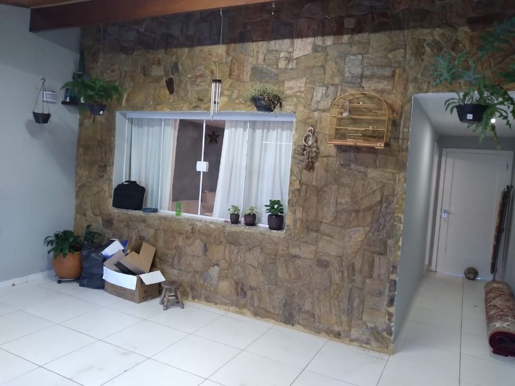 Sobrado à venda com 3 quartos, 160m² - Foto 2