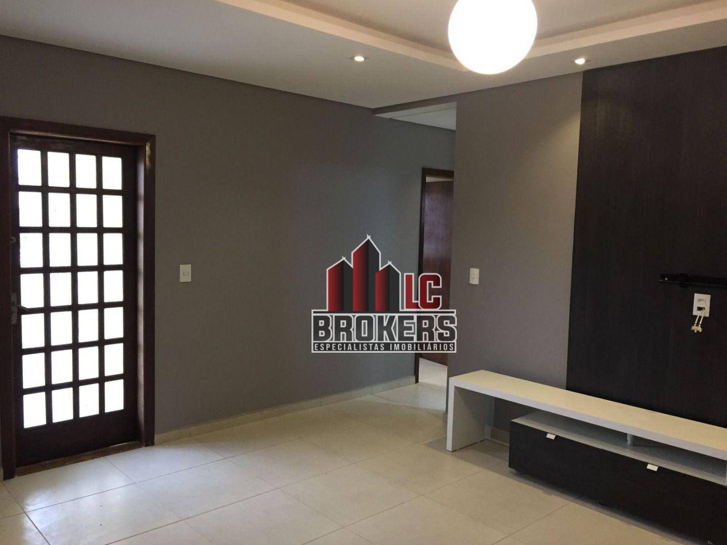 Apartamento para alugar com 2 quartos, 85m² - Foto 8