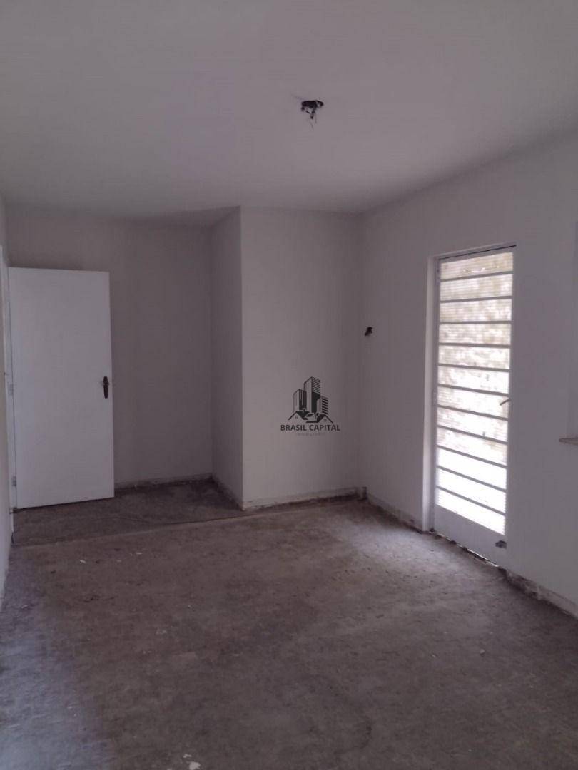 Sobrado à venda com 3 quartos, 210m² - Foto 4