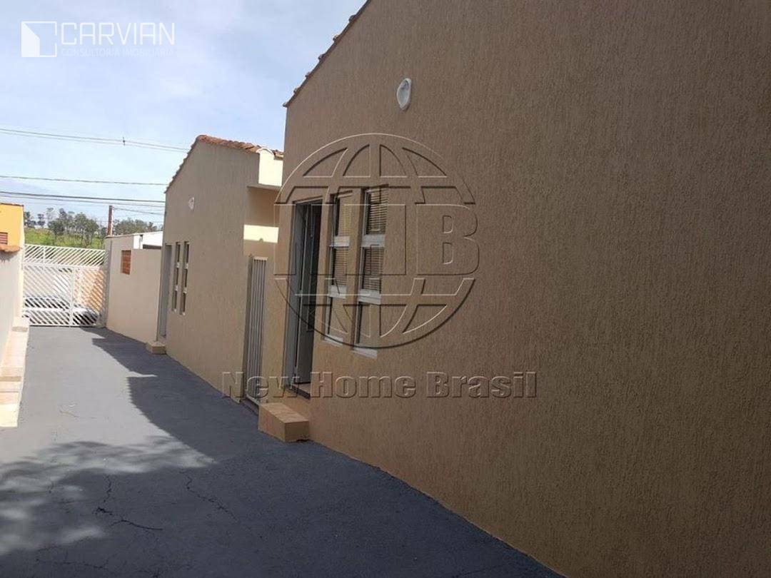 Casa à venda com 2 quartos, 65m² - Foto 1