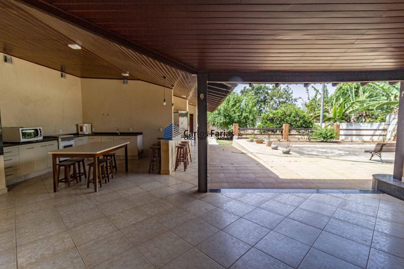 Casa à venda com 6 quartos, 450m² - Foto 32