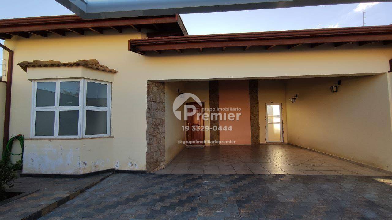 Casa à venda com 3 quartos, 214m² - Foto 1