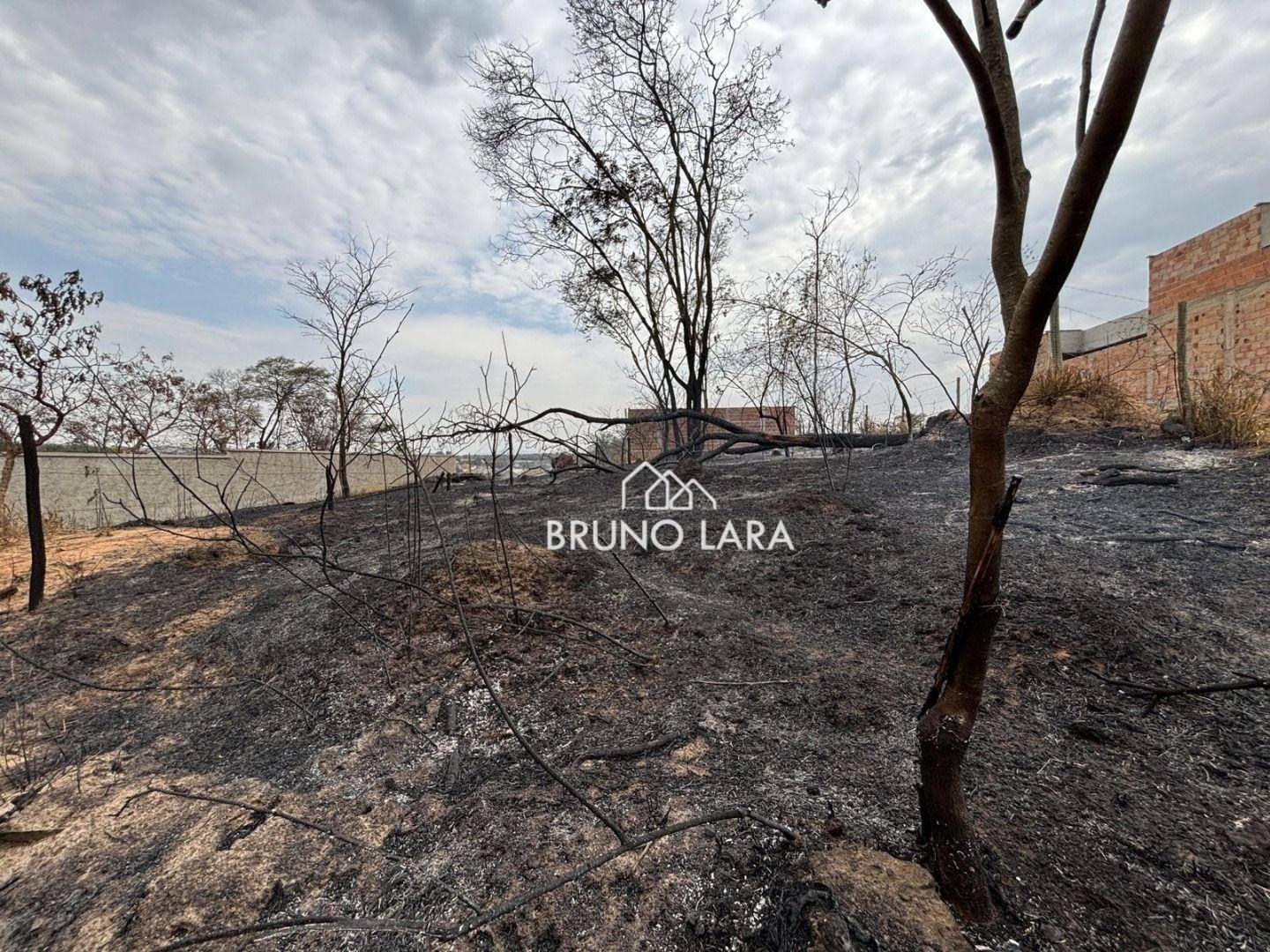 Terreno, 300 m² - Foto 2