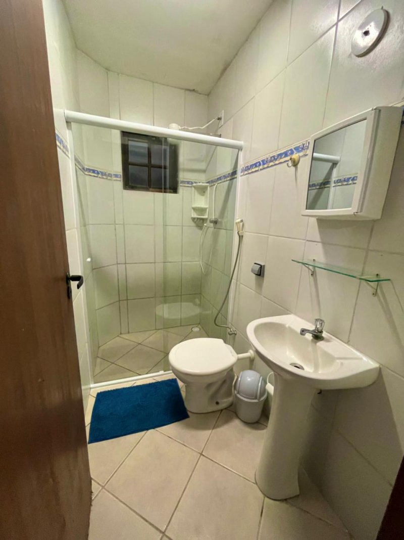 Casa à venda com 2 quartos, 30m² - Foto 8