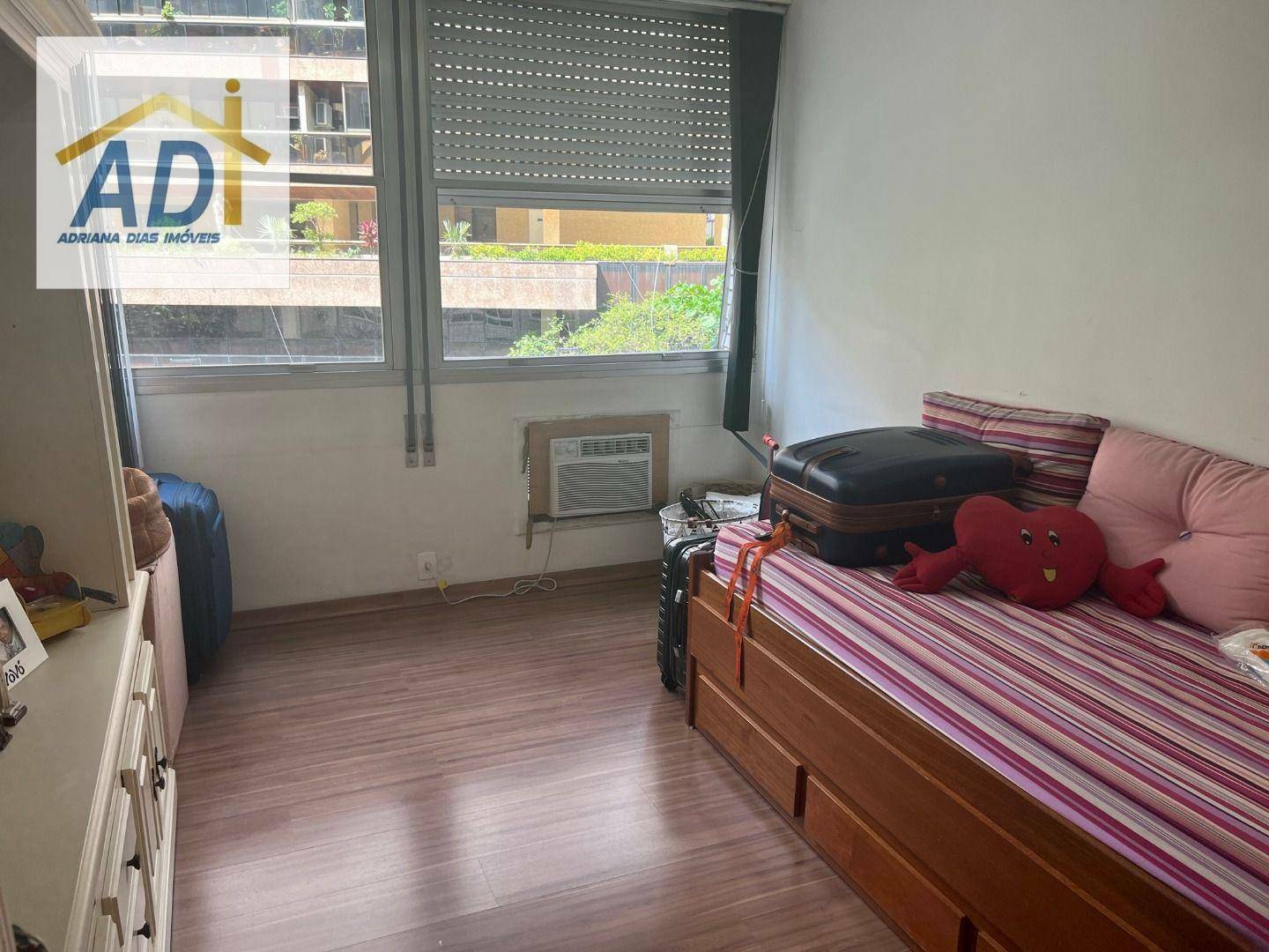 Apartamento à venda com 4 quartos, 280m² - Foto 17