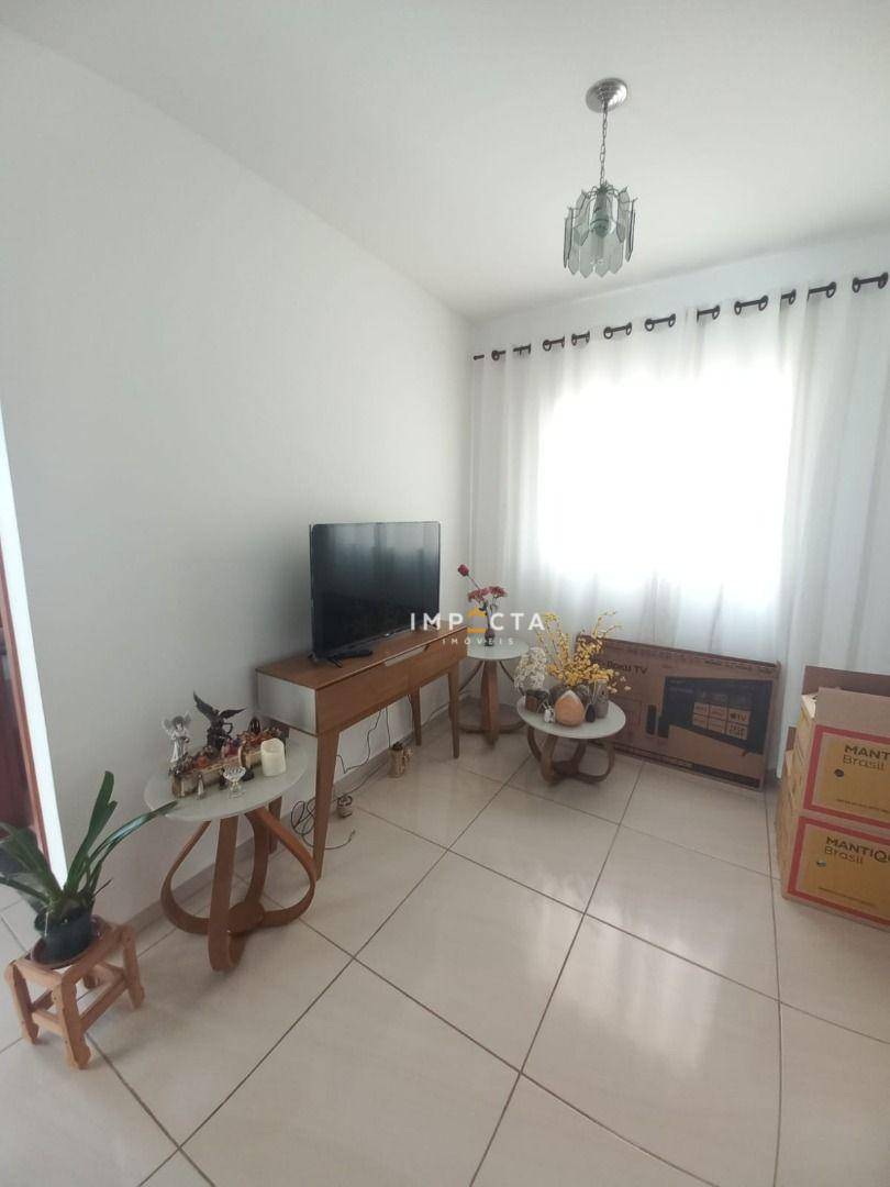 Apartamento à venda com 2 quartos, 60m² - Foto 1