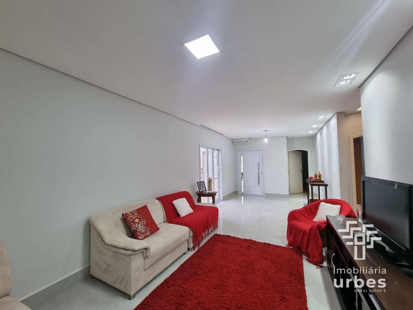 Casa à venda com 4 quartos, 206m² - Foto 4