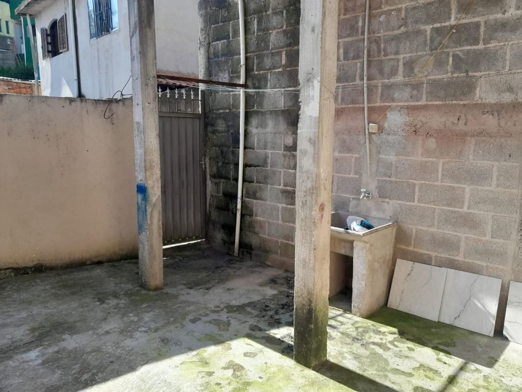 Casa à venda com 4 quartos, 150m² - Foto 28