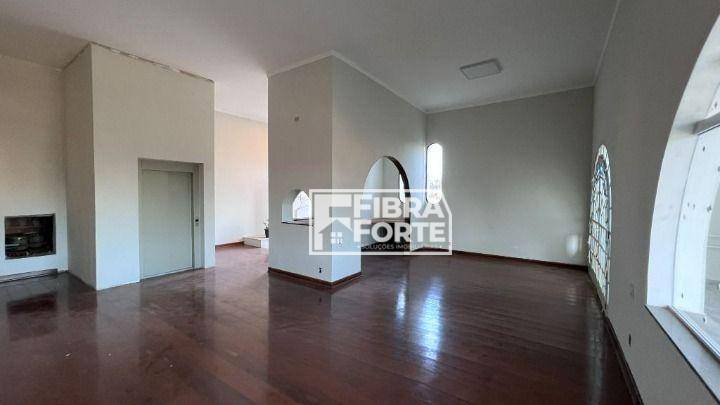 Casa para alugar com 18 quartos, 905m² - Foto 27