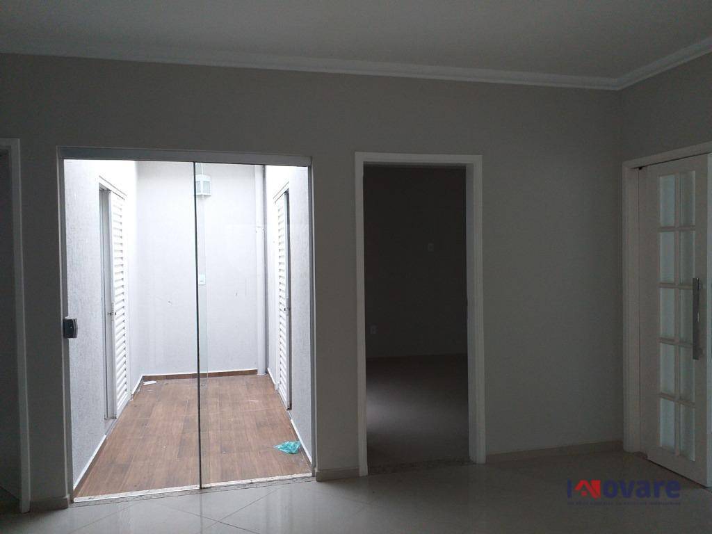 Casa à venda com 2 quartos, 190m² - Foto 8