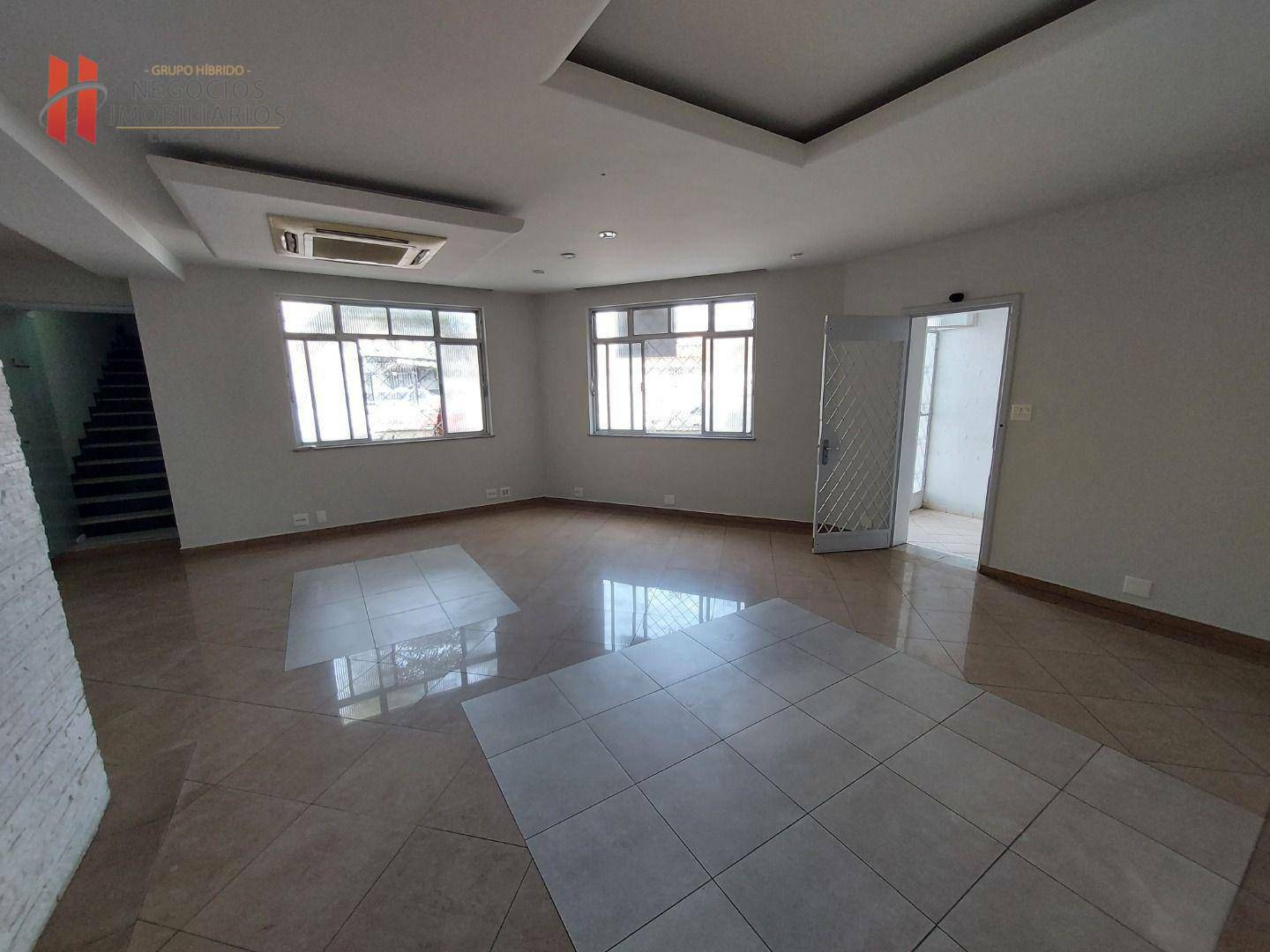 Casa de Condomínio à venda e aluguel com 2 quartos, 310m² - Foto 3