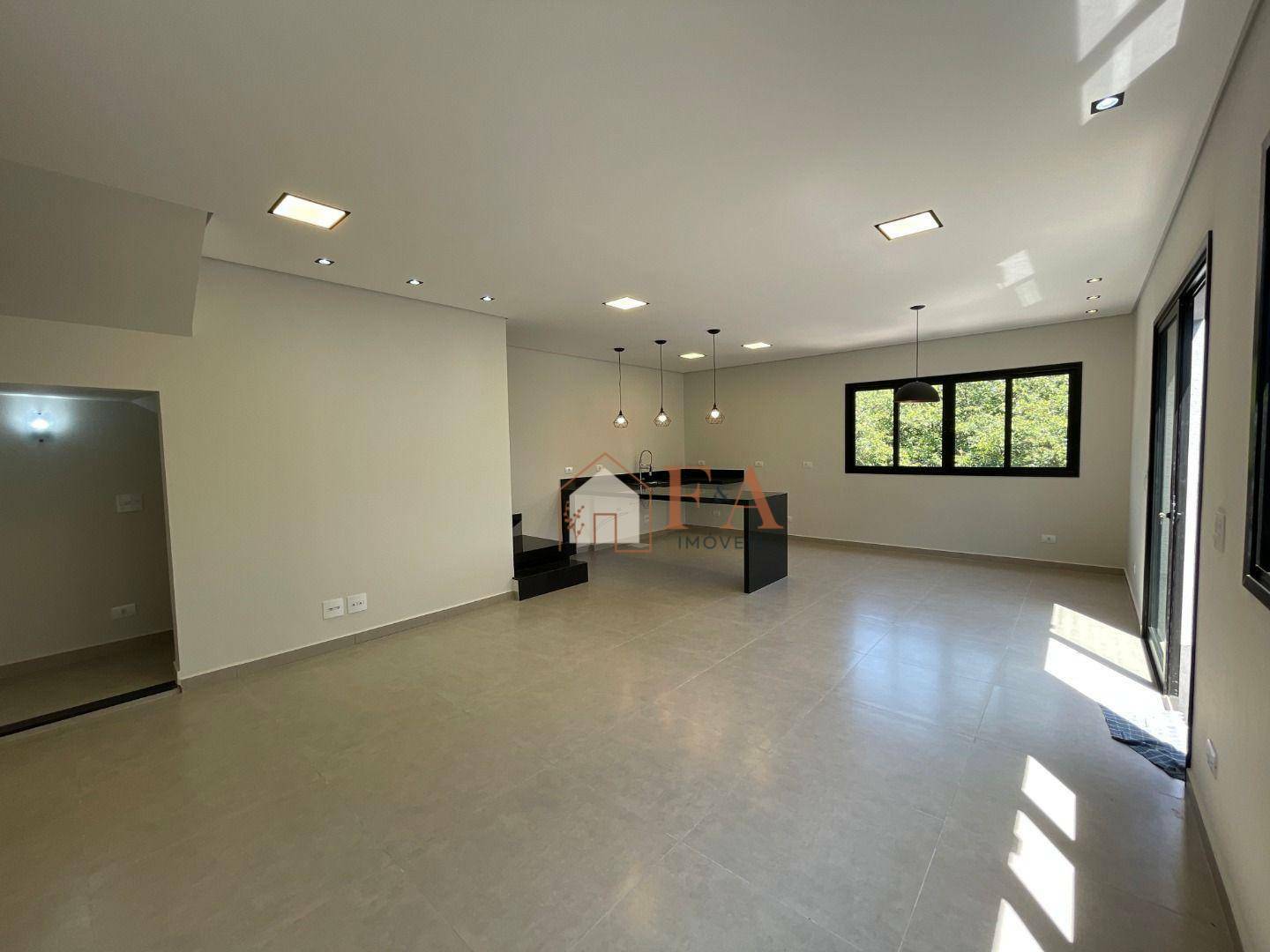 Casa de Condomínio à venda com 3 quartos, 220m² - Foto 4