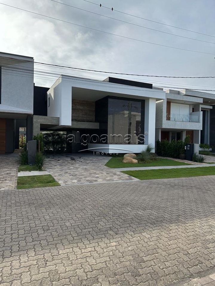 Casa de Condomínio à venda com 5 quartos, 344m² - Foto 1