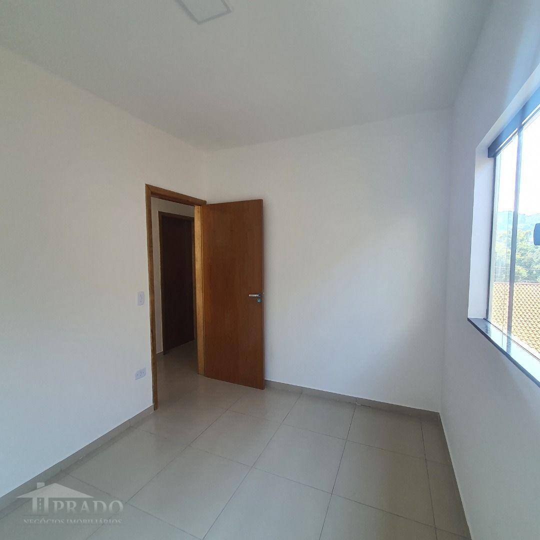 Casa à venda com 3 quartos, 75m² - Foto 14